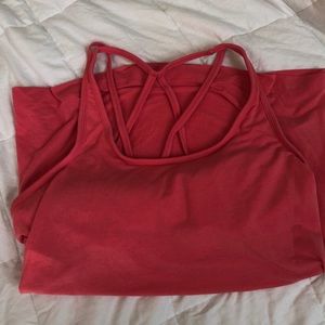 Gap maternity workout top